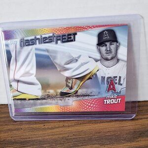 2022 Topps Series 1 Baseball Mike Trout Flashiest Feet Insert FF-10 Angels